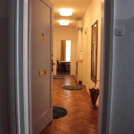 Writer'S Place Hotel Ljubljana Buitenkant foto