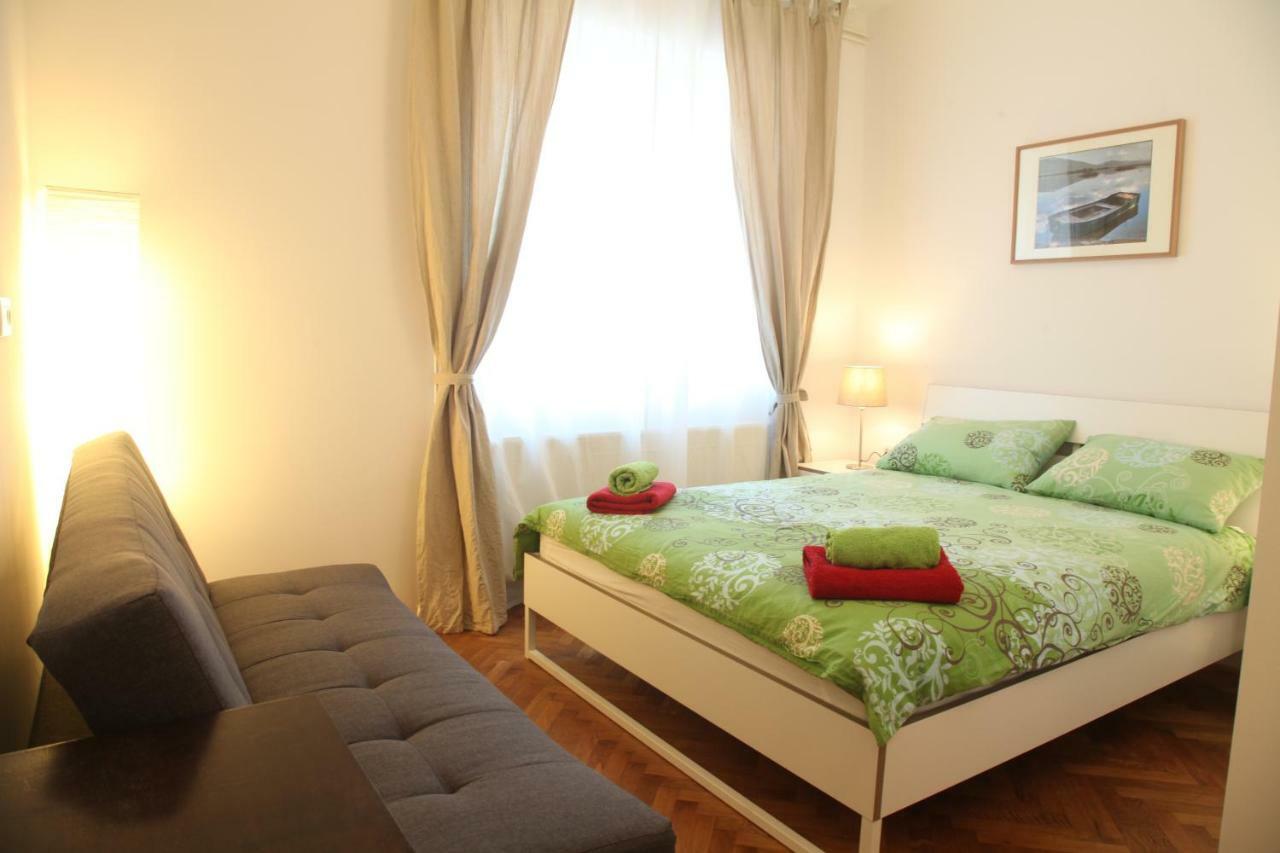 Writer'S Place Hotel Ljubljana Buitenkant foto