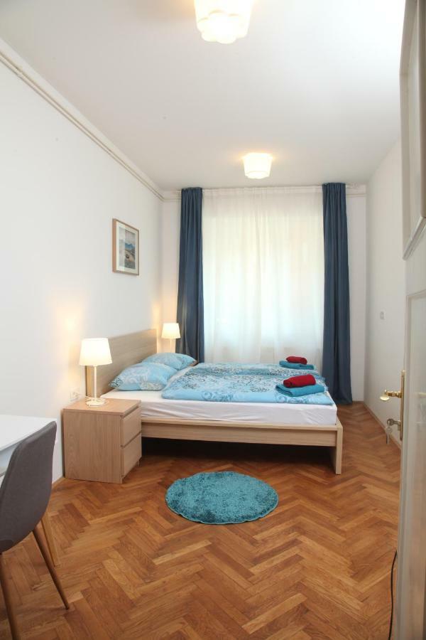 Writer'S Place Hotel Ljubljana Buitenkant foto